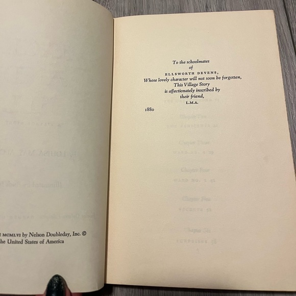 Vintage Storybook Set with Illustrations - Picture 11 of 11